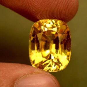 Precious Stone Yellow Sapphire Gemstone (Pukhraj)