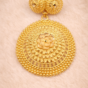 Traditional Floral Round Gold Pendant Set