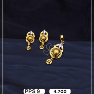 Round Motif Gold Pendant Set with Drop Earrings