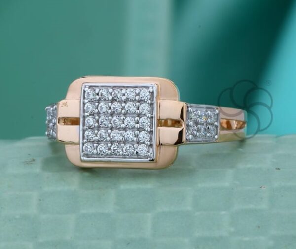 Pure 18K Rose Gold Ring for Men – Royal Elegance