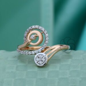 Graceful Women’s Ring in 18K Rose Gold