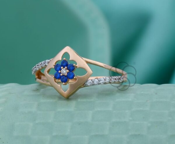 Gift for Her – 18K Rose Gold Ring