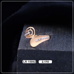 Stunning 18K rose gold ring for women