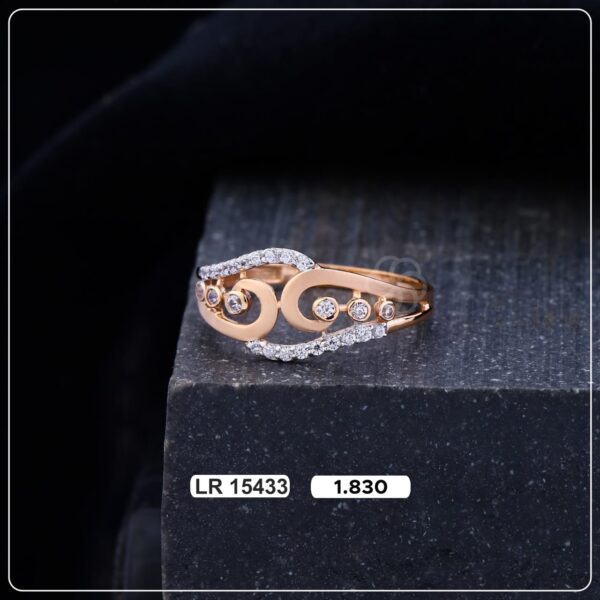 Elegant 18K Rose Gold Ring for Women's