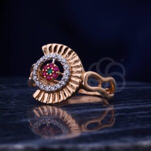 Radiant 18K Rose Gold Ring for Women's