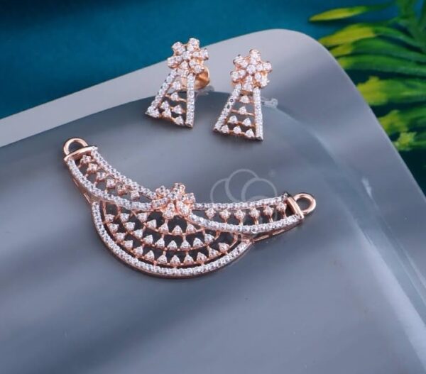 Affordable Luxury – 18K Rose Gold Mangalsutra & Earrings Set