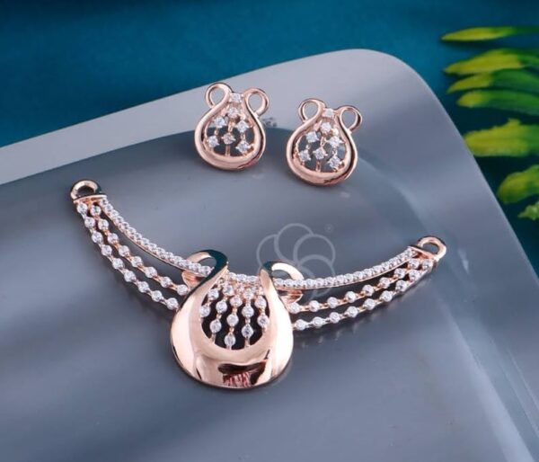 Stylish 18K Rose Gold Mangalsutra Set
