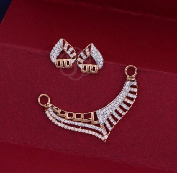 Comfortable 18K Rose Gold Mangalsutra with Earrings