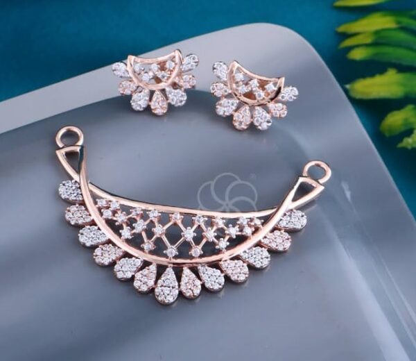 Signature Style – 18K Rose Gold Mangalsutra Set for Women