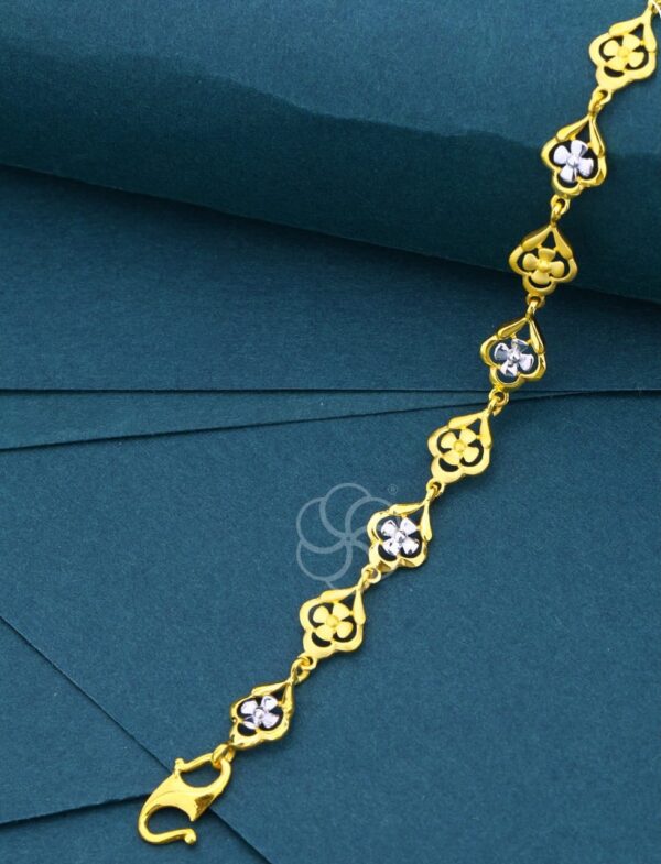 Classic 18K Rose Gold Adjustable Bracelet