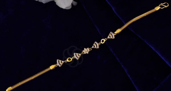 Lightweight 18K Rose Gold Bracelet For Women's
