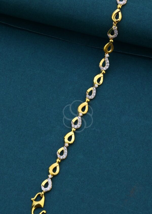 Luxury 18K Rose Gold Hand Bracelet for Women