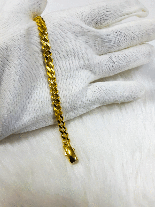 Classic 22Kt Gold Bracelet for Men's