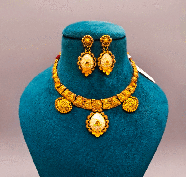 Traditional Festive Wear 22K Gold Necklace for Women's