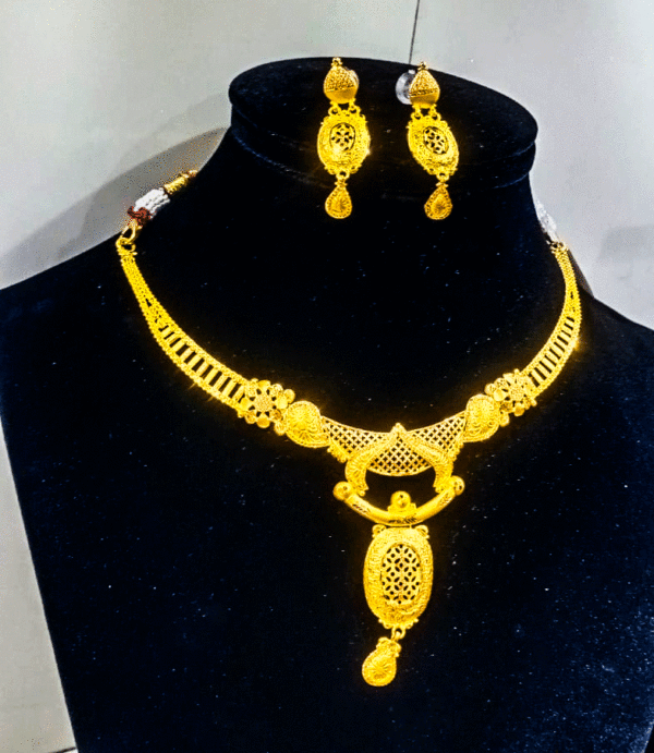 Elegant design 22K Gold Necklace for Women's - Image 2