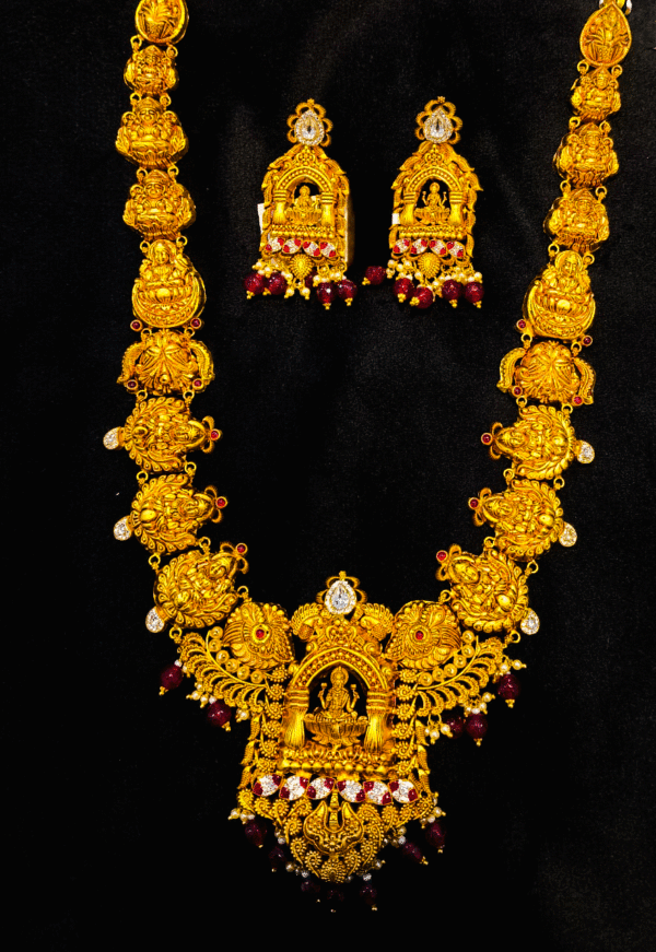 Premium Quality 22 Karat Gold Necklace Set