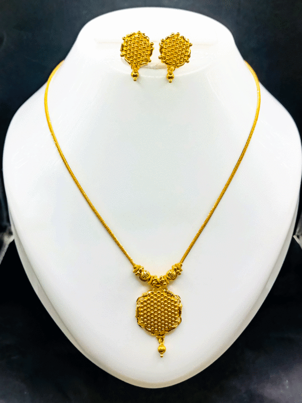 Stylish Necklace Kanti Set for Women's