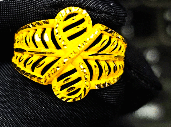 22K Designer Gold Ring