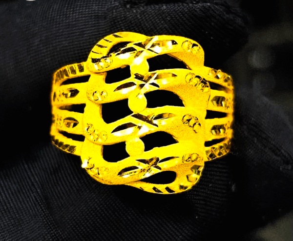 Elegant 22K Designer Gold Ring