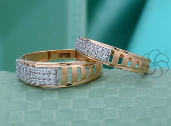 Elegant 18K Rose Gold Wedding Bands