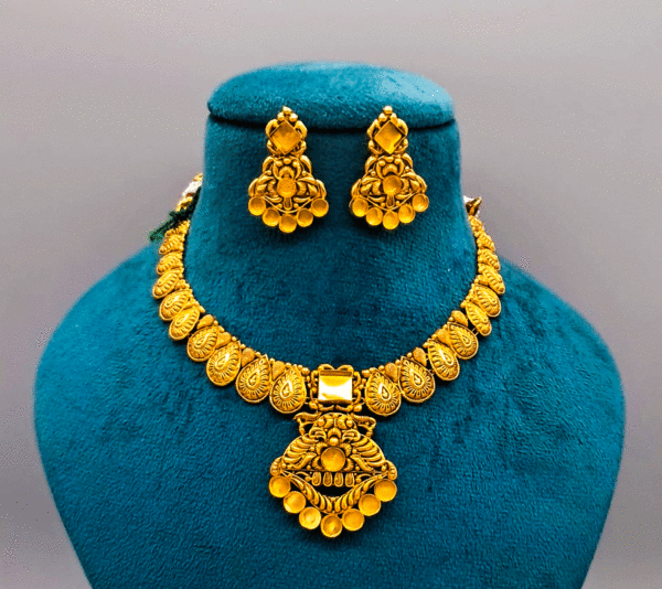 Exquisite 22K Gold Bridal Jewelry Set