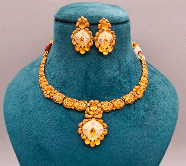 Lightweight 22K Gold Necklace for Women's