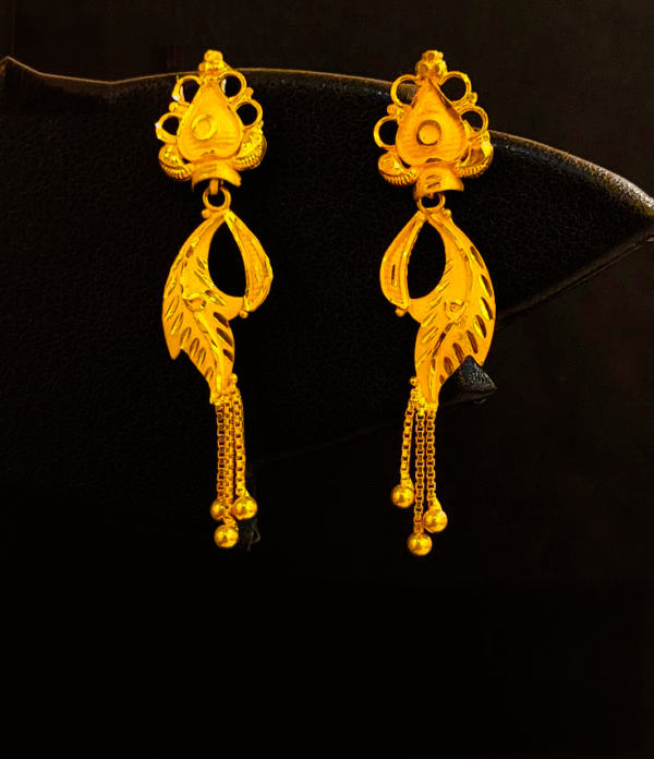 Elegant 22K Gold Earring For Women's