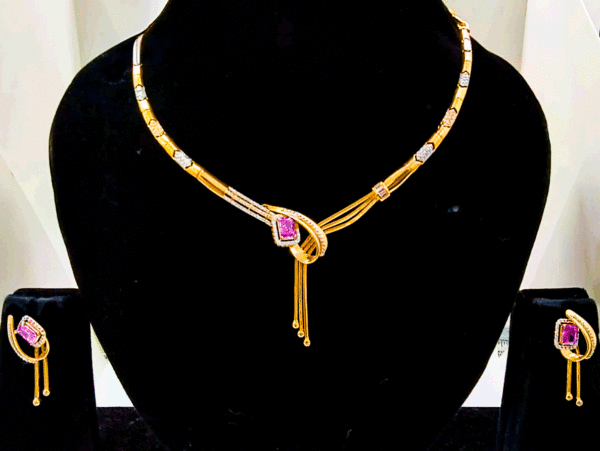 Beautifully 18K Rose Gold Necklace For Women's
